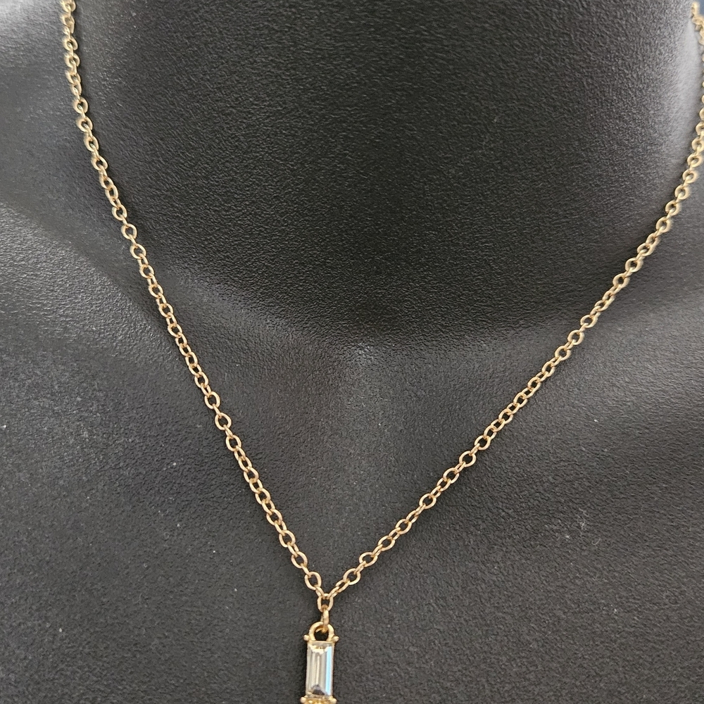 Othr Gold Pendant Necklace